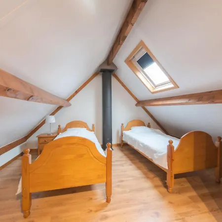 Visserhuis 09-20 With Parking By Interhome *