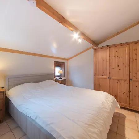 Visserhuis 09-20 With Parking By Interhome *